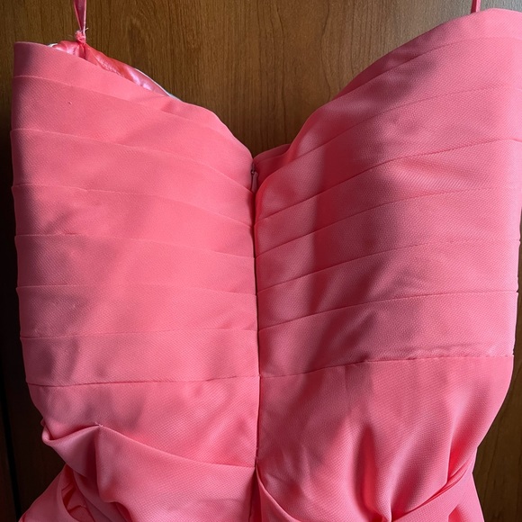 Two Coral Chiffon Bridesmaids Dresses - Perfect condition - Summer Wedding - Picture 5 of 8